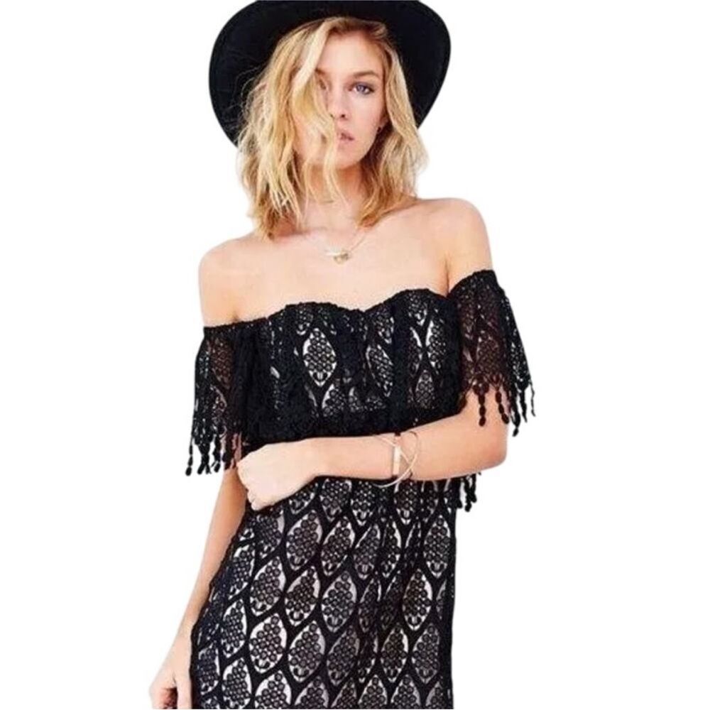 STONE COLD FOX | Iowa Black Lace Off-Shoulder Dress Nude Lining Women’s Size M/L